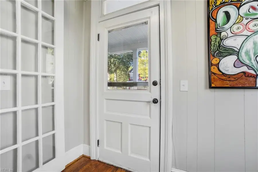 221 Mt Vernon Avenue, Portsmouth, VA 23707 - Image #2