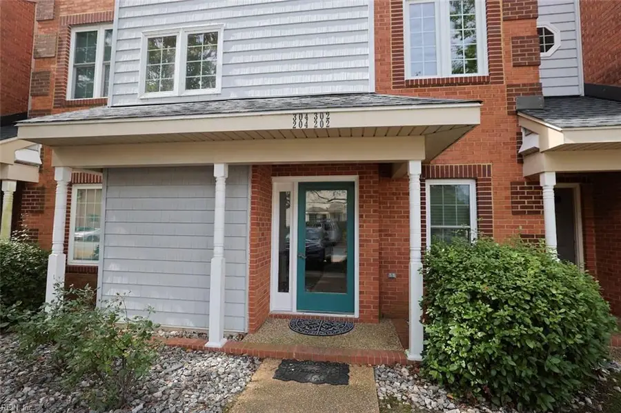 304 Mainsail Drive #15, Hampton, VA 23664 - Image #2