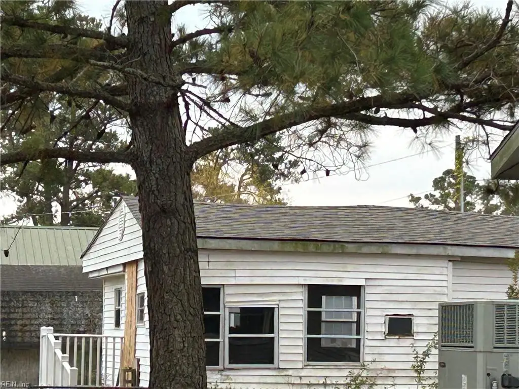 8111 Leo Lane, Chincoteague Island, VA 23336 - Image #1