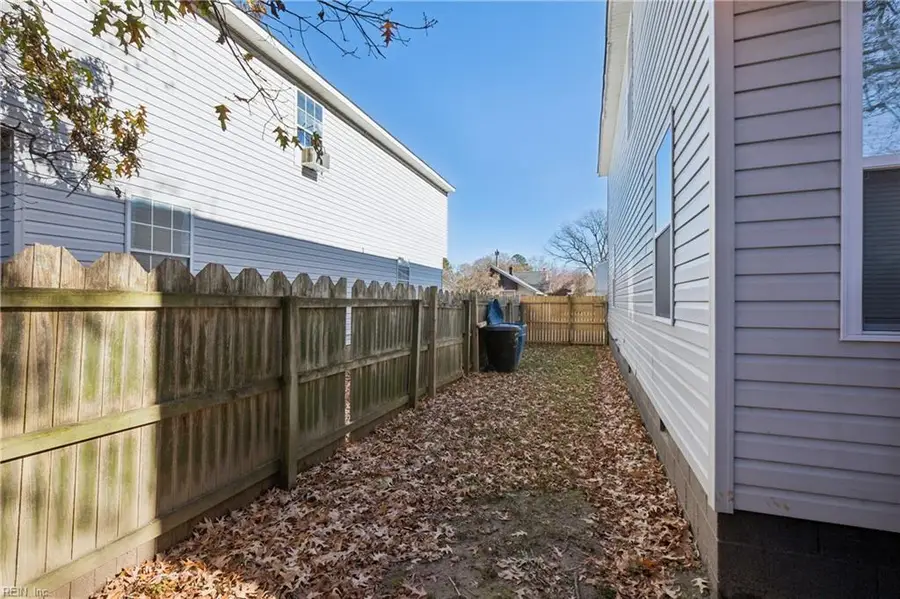 319 Roselynn Lane, Virginia Beach, VA 23454 - Image #3