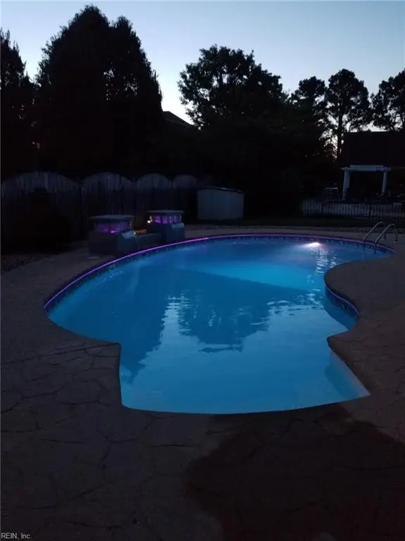 4500 Mcrae Close, Chesapeake, VA 23321