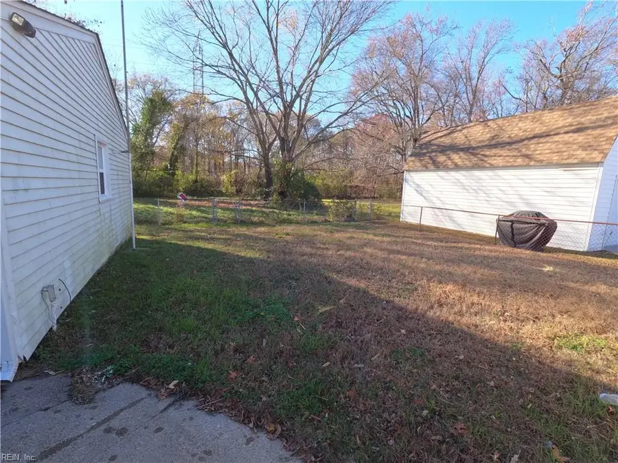 5301 Chestnut Avenue, Newport News, VA 23605 - Image #3