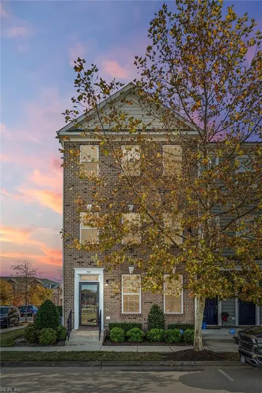 301 Waterside Drive, Hampton, VA 23666 - Image #2