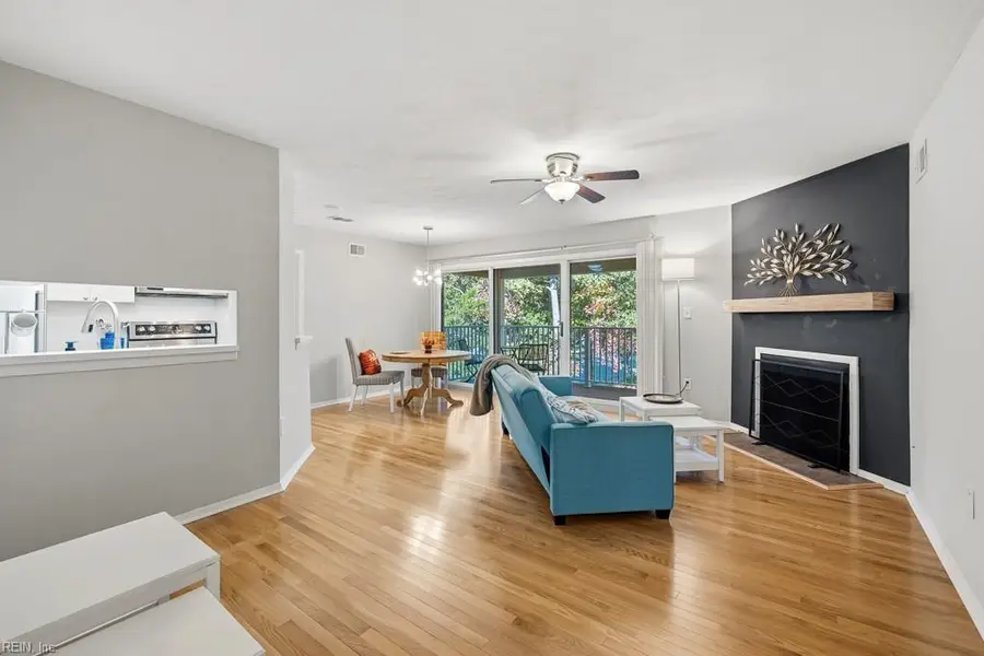 1001 Autumn Woods Lane #111, Virginia Beach, VA 23454 - Image #3