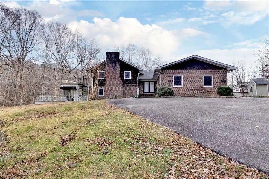 232 Thompson Lane, Williamsburg, VA 23188 - Image #2