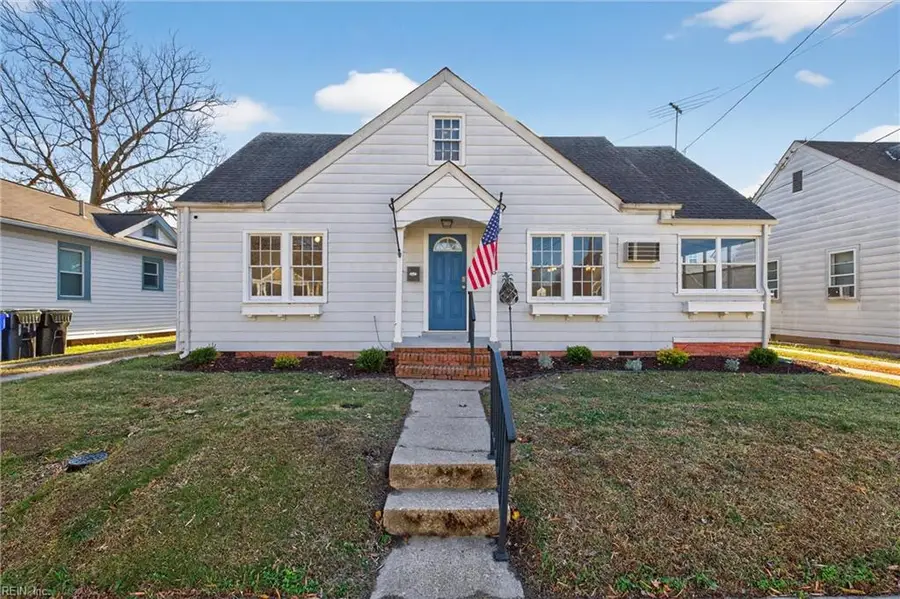 145 W Ocean Avenue, Norfolk, VA 23503 - Image #2