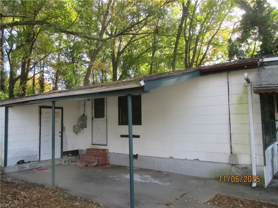 1014 E Russell Court, Newport News, VA 23605 - Image #2