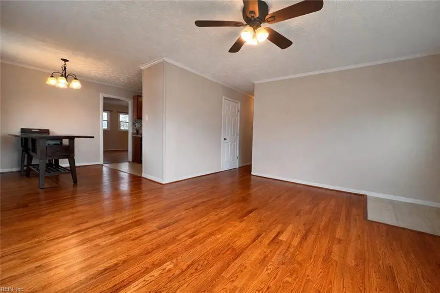 201 Courtney Drive, Hampton, VA 23669 - Image #3