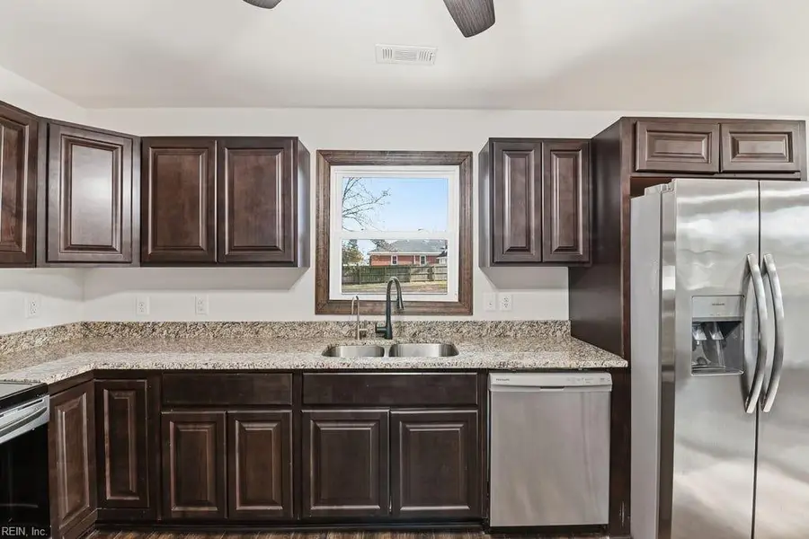 112 Deborah Drive, Suffolk, VA 23434 - Image #3