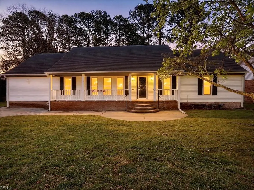 313 Woodbridge Drive, Chesapeake, VA 23322 - Image #1