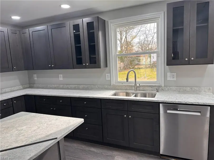 807 Cherokee Road, Portsmouth, VA 23701 - Image #2