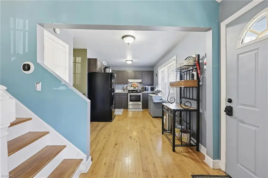 945 Redwood Circle, Virginia Beach, VA 23464 - Image #3