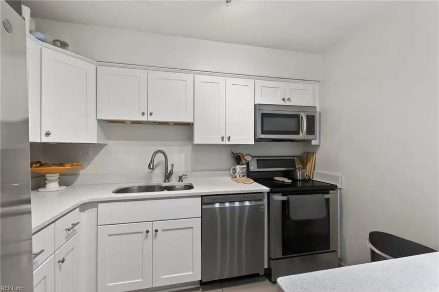 709 Stanwix Square, Norfolk, VA 23502 - Image #2