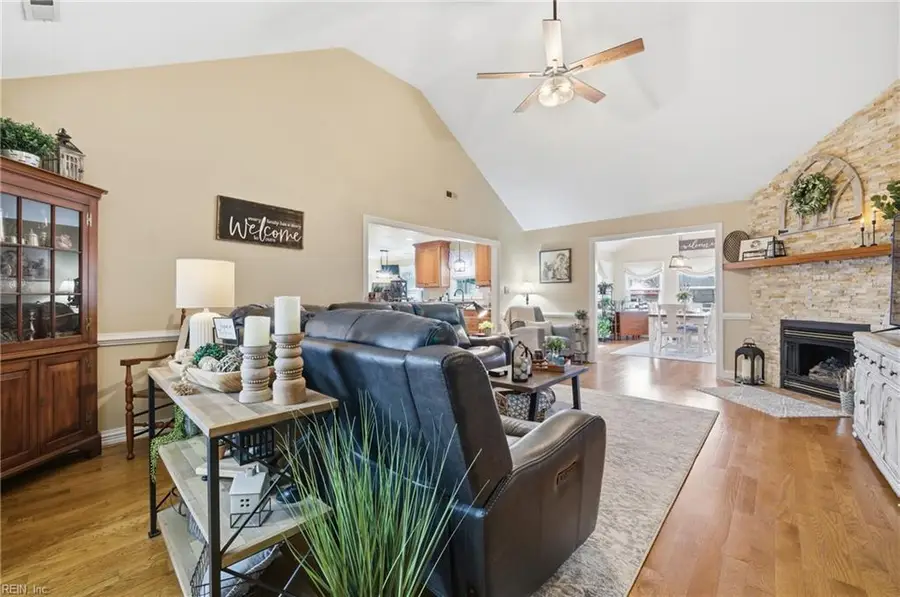 152 Downing Drive, Chesapeake, VA 23322 - Image #2