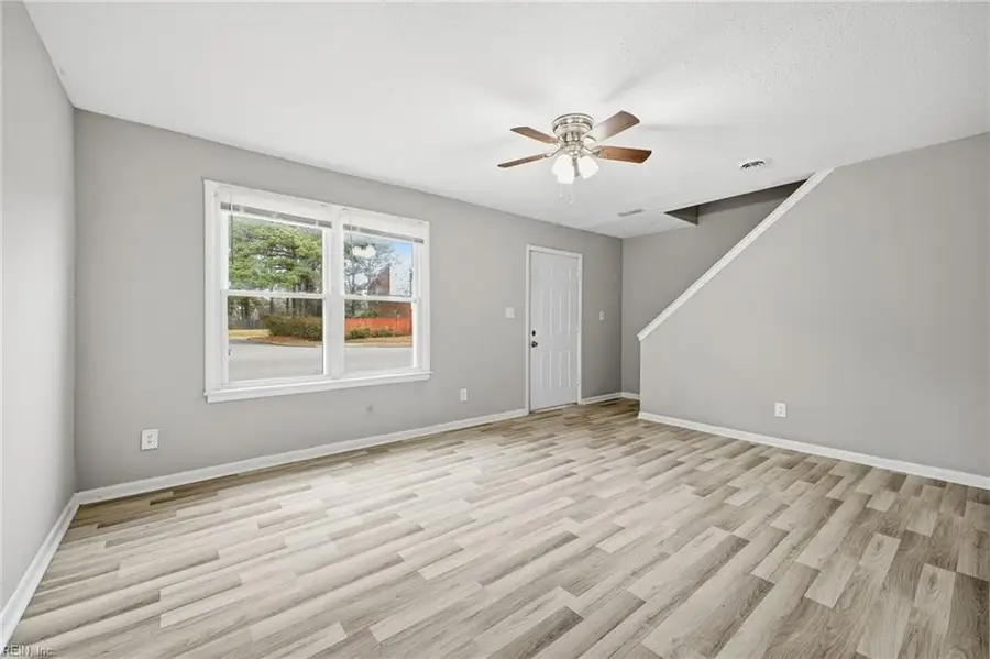 3965 Holly Cove Dr, Chesapeake, VA 23321 - Image #3