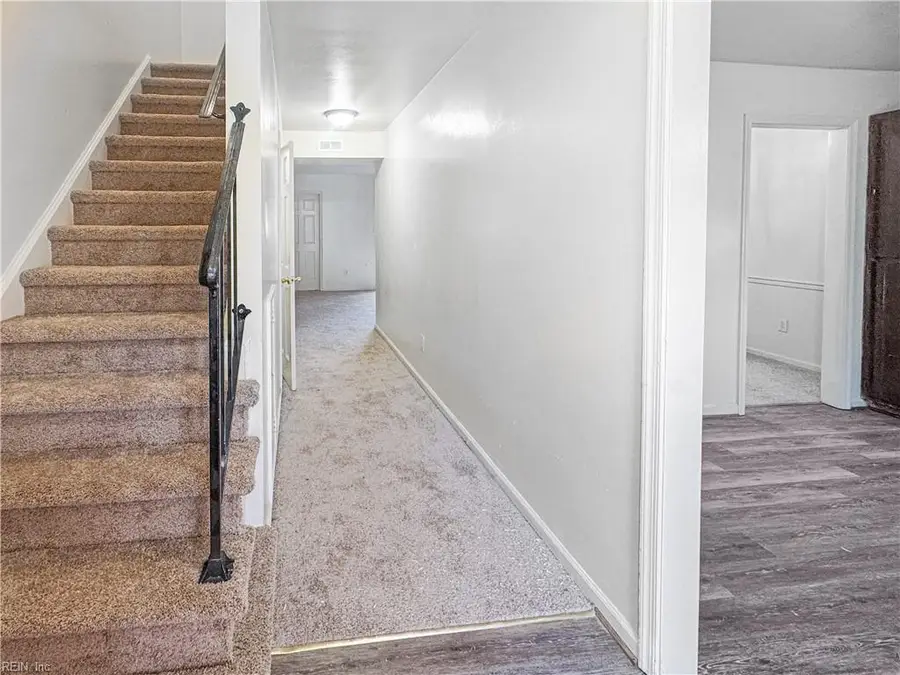 405 Hustings Lane #E, Newport News, VA 23608 - Image #2