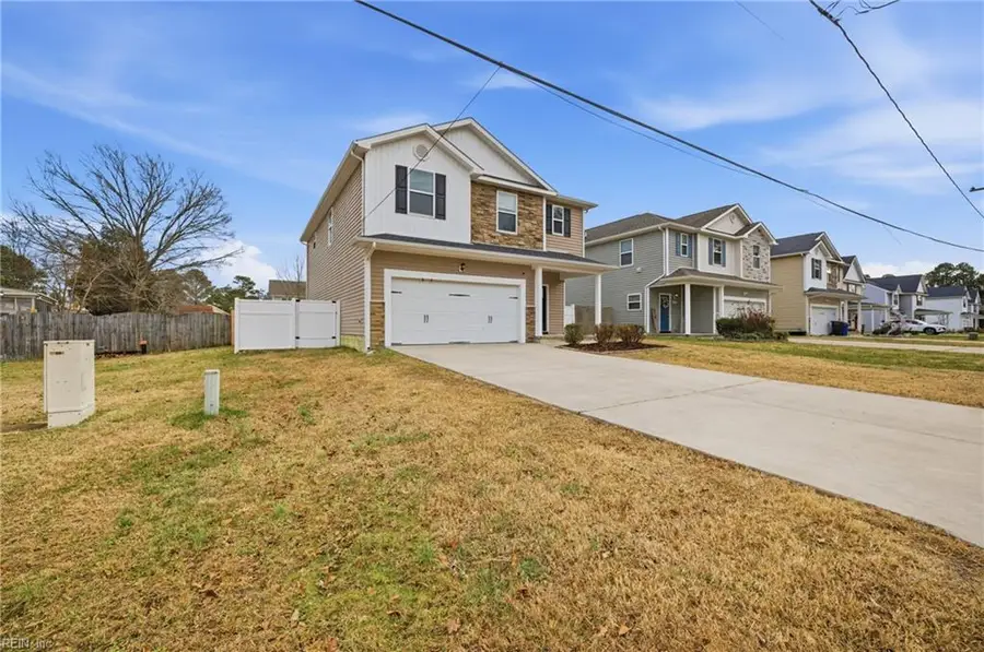 3612 Cardinal Ln, Portsmouth, VA 23703 - Image #2