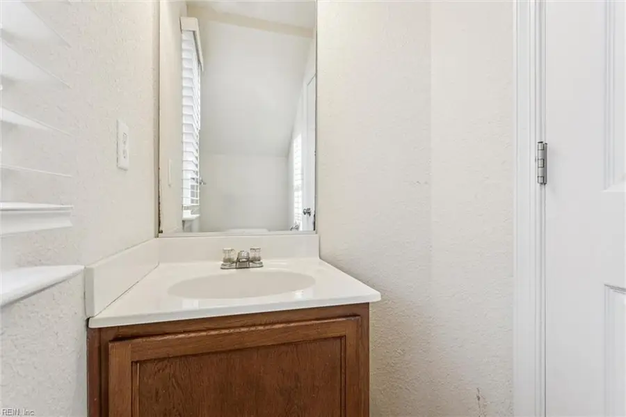 896 A Avenue, Norfolk, VA 23503 - #3