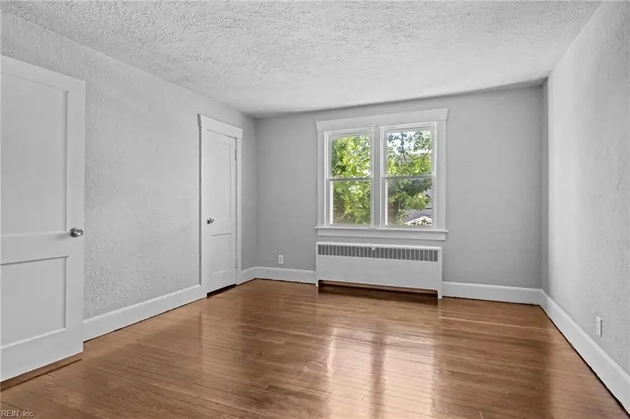 1607 Lasalle Avenue, Norfolk, VA 23509 - Image #3