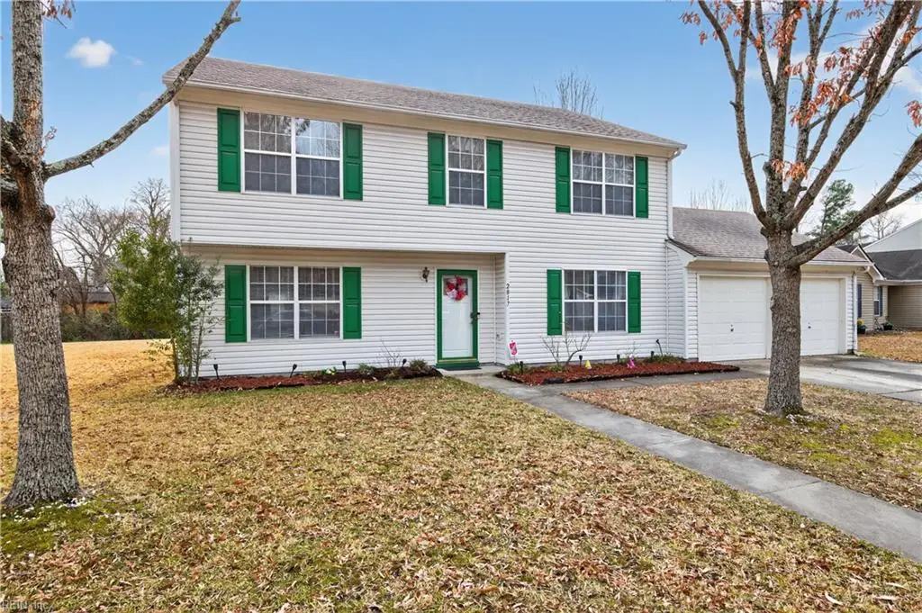 2817 N Creek Drive, Chesapeake, VA 23323 - Image #1