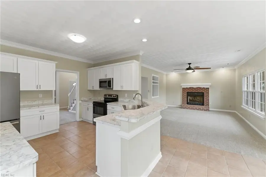 733 Villa Drive, Chesapeake, VA 23322 - Image #2