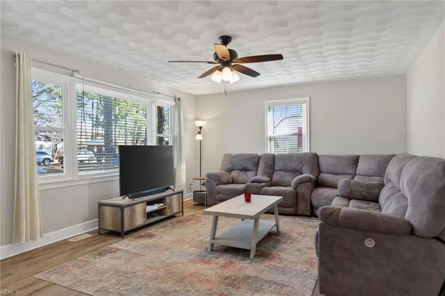 5625 Larry Avenue, Virginia Beach, VA 23462 - Image #3