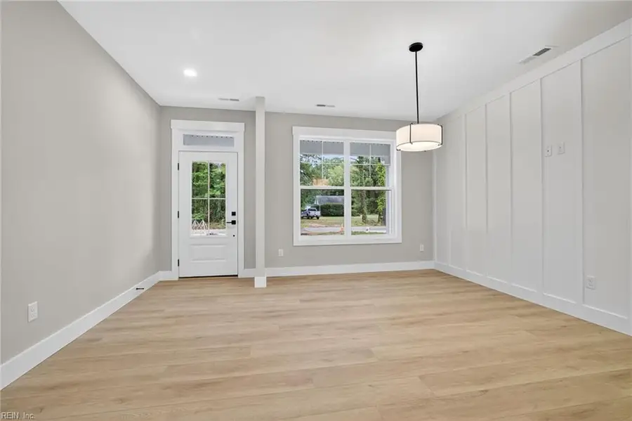 1227 Prosperity Road, Virginia Beach, VA 23451 - Image #2