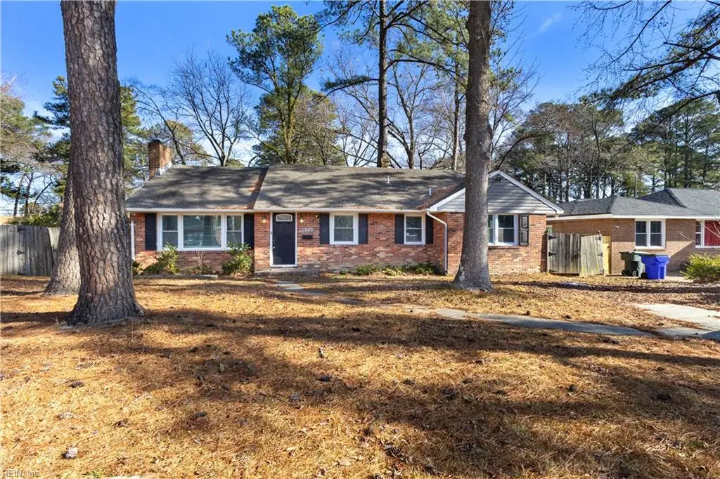 836 Townsend Pl, Norfolk, VA 23502 - Image #1