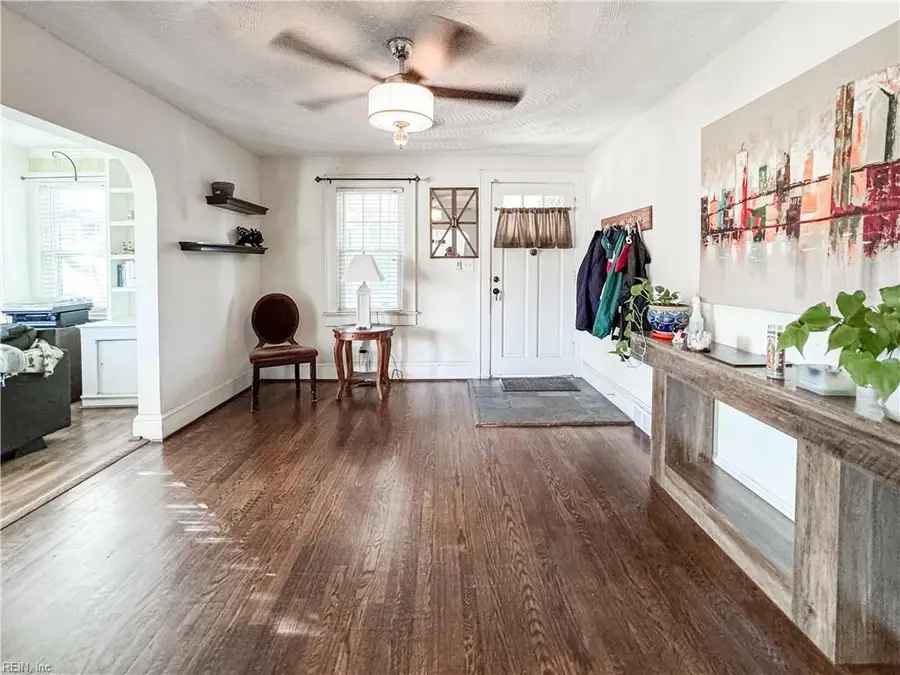 424 W 27th Street, Norfolk, VA 23517 - Image #2