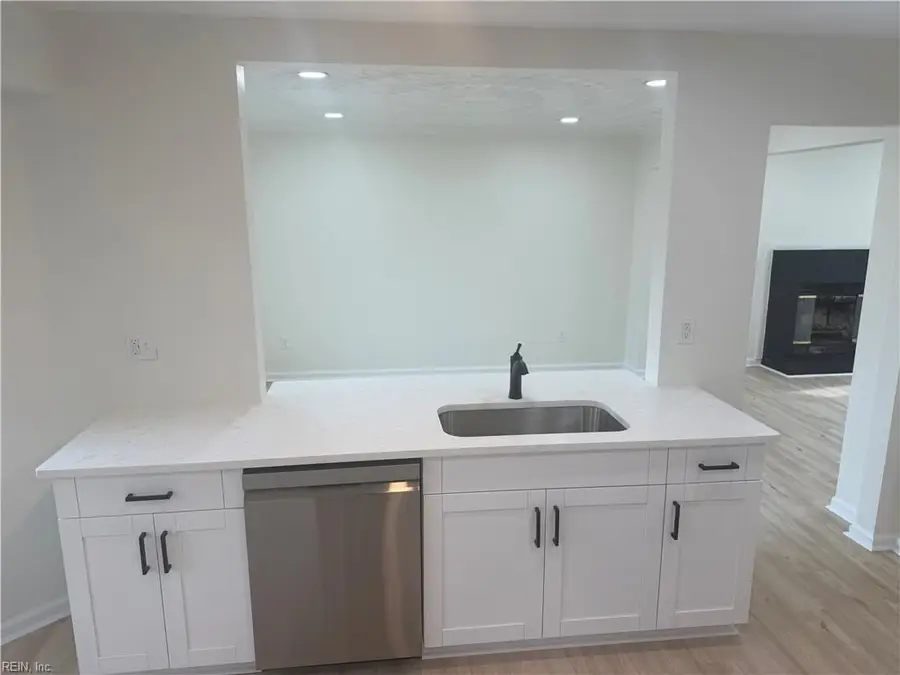 1832 Jagged Rock Drive, Virginia Beach, VA 23456 - Image #2