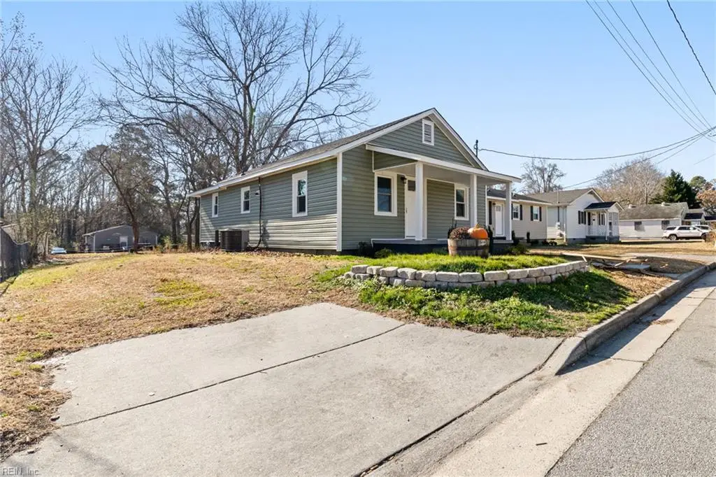 268 Wadlow Street, Emporia, VA 23847 - Image #1