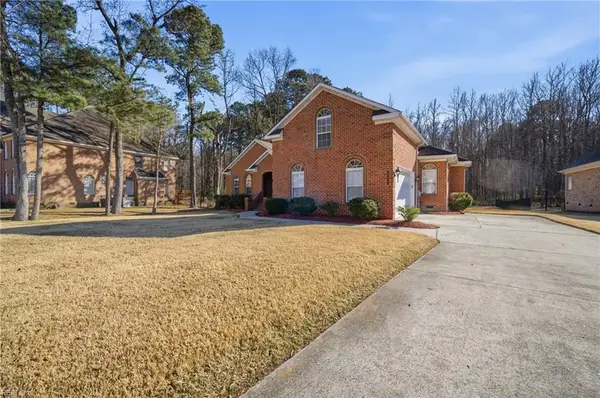 1101 Old Vintage Road, Chesapeake, VA 23322