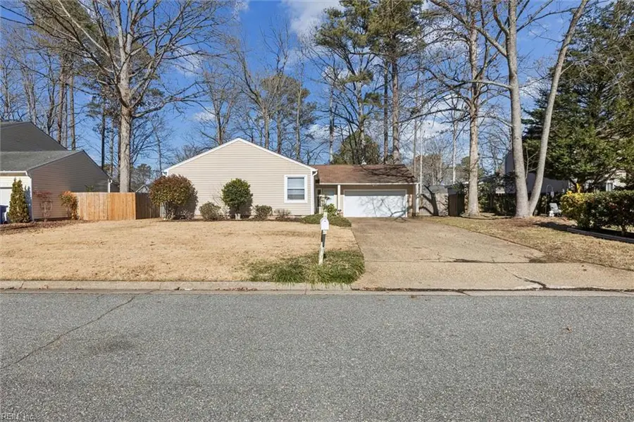 317 Hearthstone Way, Newport News, VA 23608 - Image #3