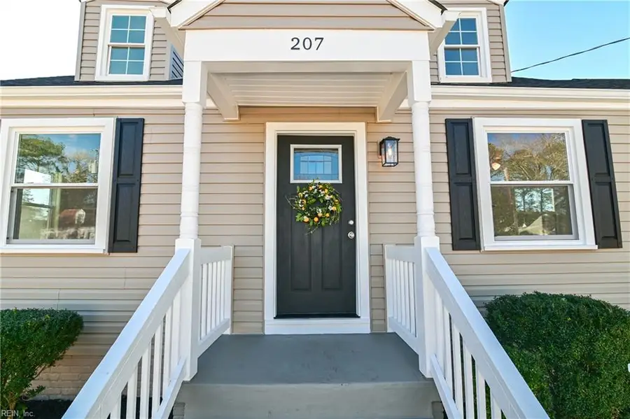 207 Fairview Circle N, Portsmouth, VA 23702 - #2