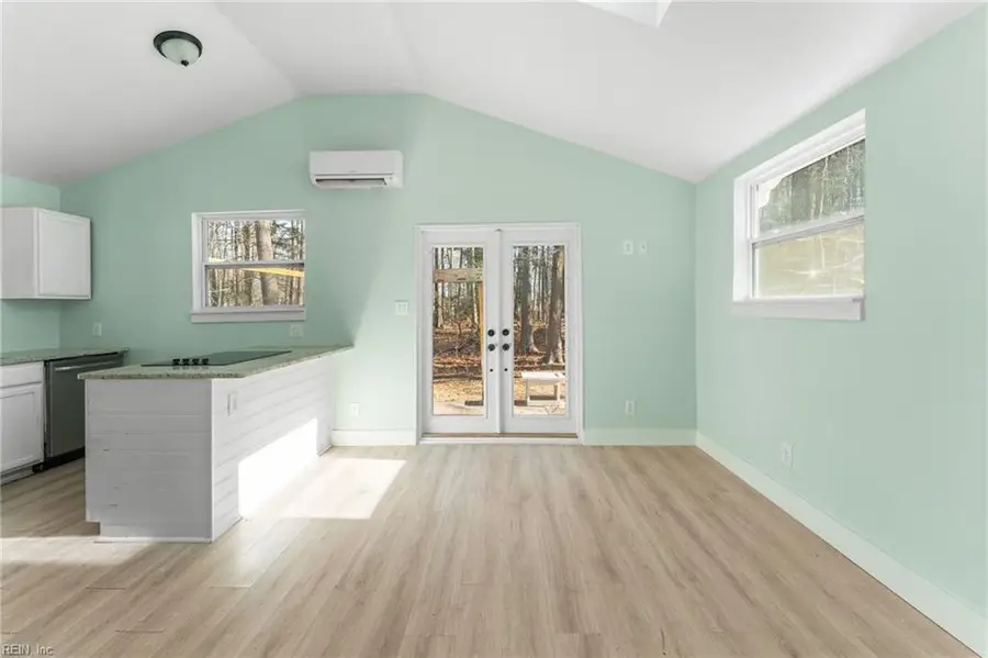 124 Finn Drive, Hague, VA 22469 - Image #2