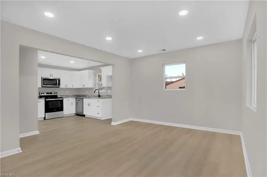 16209 Smithfield Heights Drive, Smithfield, VA 23430 - #3