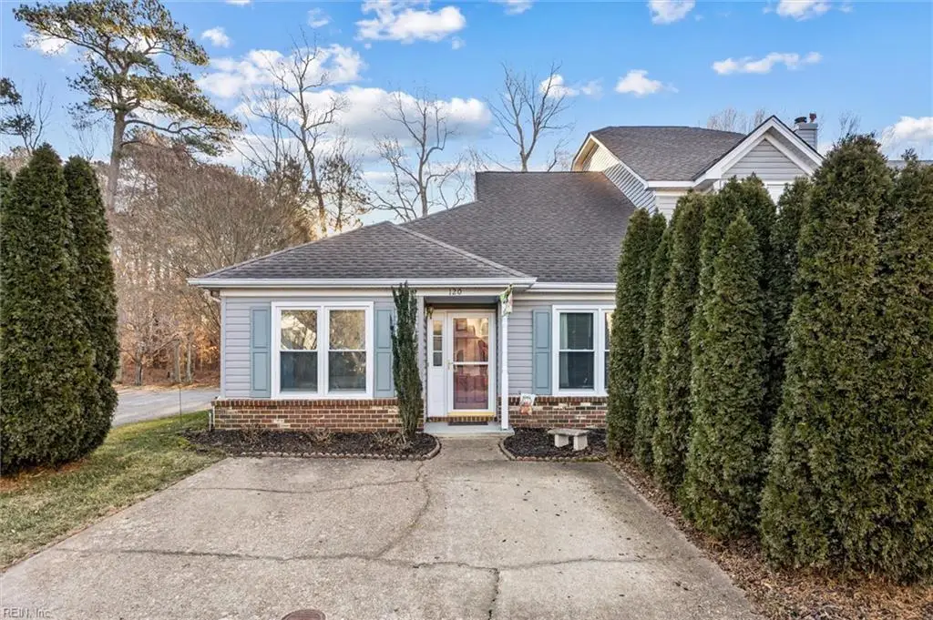 120 Gnarled Oak Lane, Yorktown, VA 23692 - Image #1