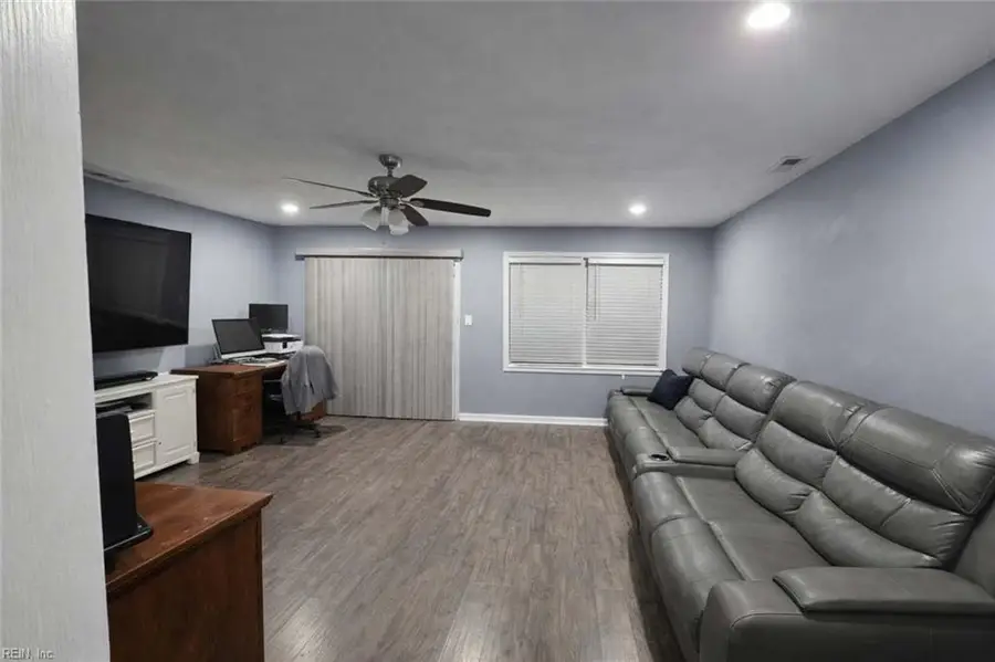 913 Annette Street, Chesapeake, VA 23324 - #2