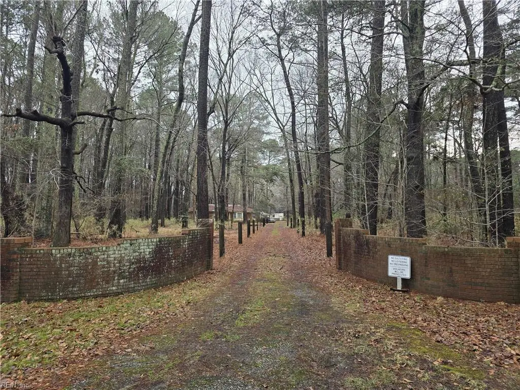 5533 Willow Lake Road, Chesapeake, VA 23321 - Image #1