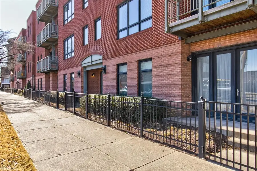 433 Saint Pauls Boulevard #4D, Norfolk, VA 23510 - Image #3