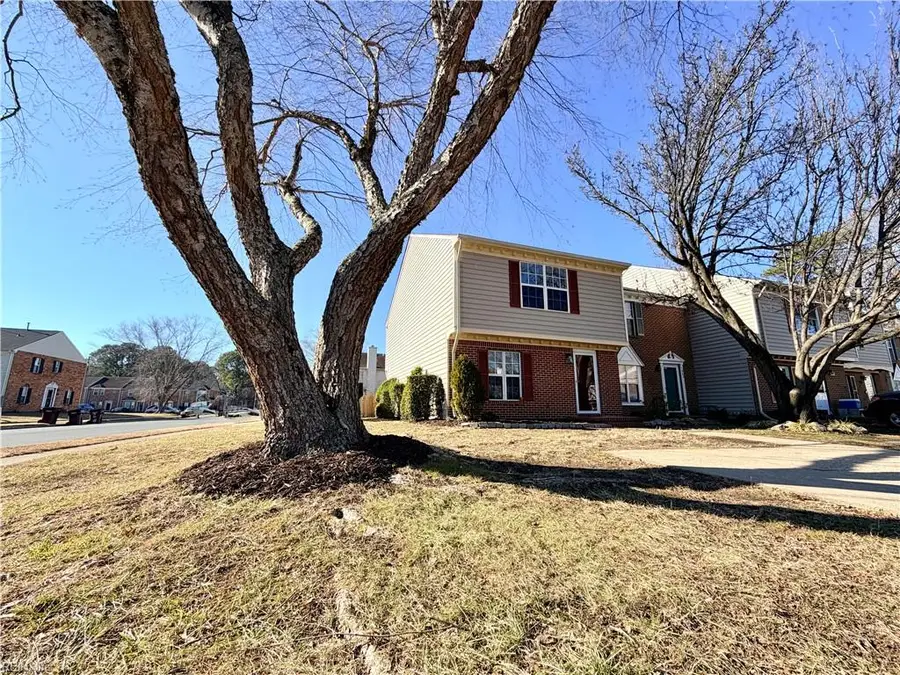 801 Sutherland Arch, Chesapeake, VA 23320 - Image #2