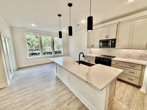 709 Flatrock Lane, Chesapeake, VA 23320