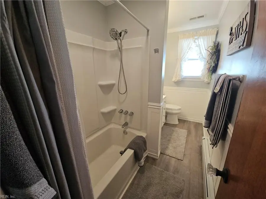 2108 Lockard Avenue Avenue, Chesapeake, VA 23320 - Image #3