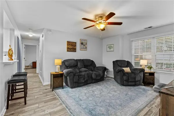 713 Rue Marseille, Chesapeake, VA 23320