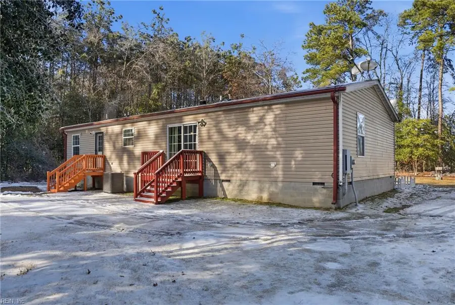 11670 Magnet Drive, Smithfield, VA 23430 - Image #3