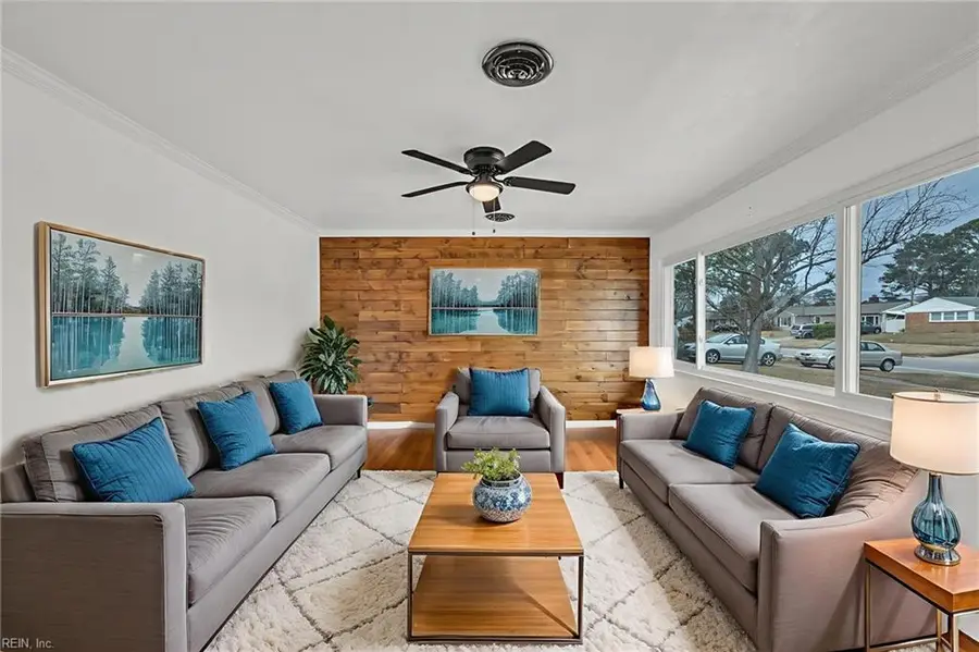 3753 S Plaza Trail, Virginia Beach, VA 23452 - Image #2