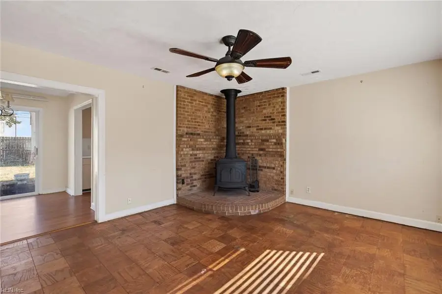 1101 Fontana Avenue, Chesapeake, VA 23325 - #2