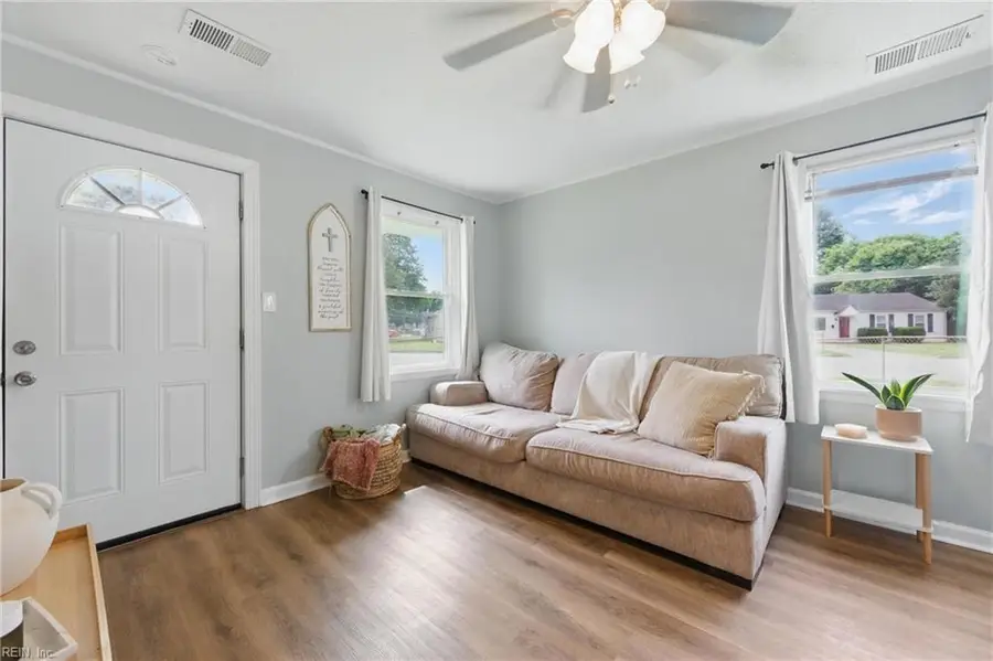 400 Cedar Drive, Hampton, VA 23669 - Image #3