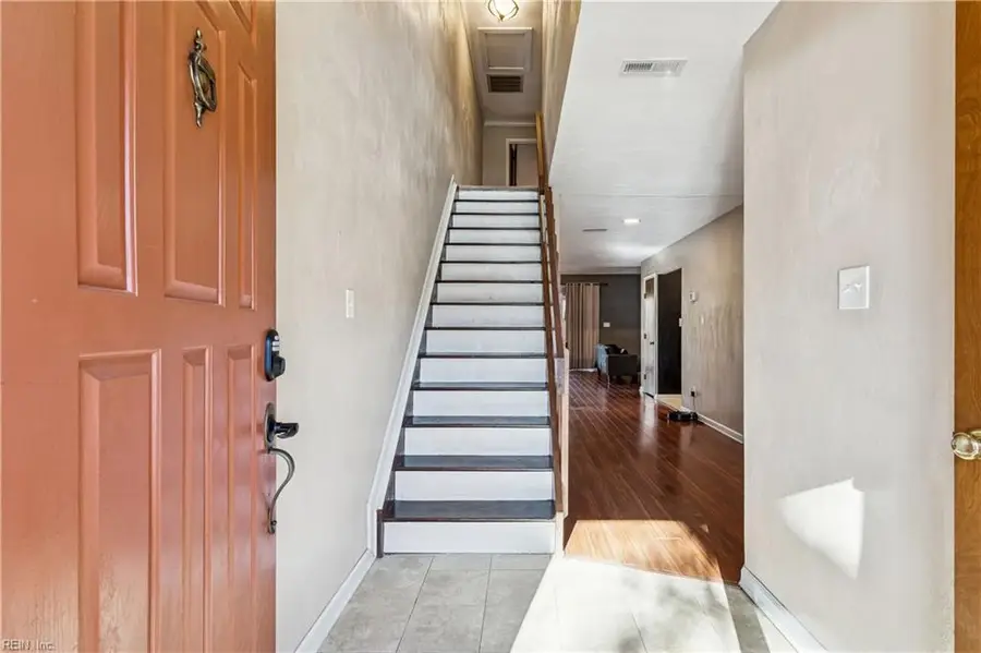 225 Bridgewater Drive, Newport News, VA 23603 - Image #3