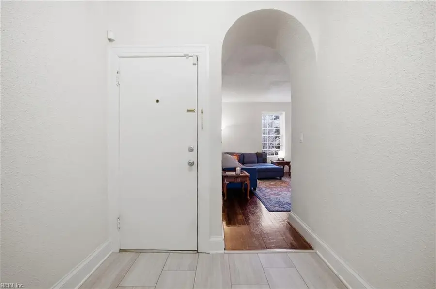 1015 Colonial Avenue #4, Norfolk, VA 23507 - Image #3